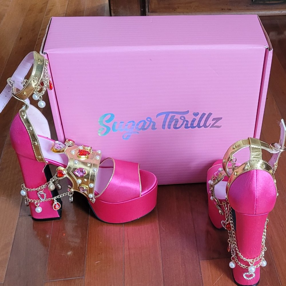 Sugar Thrillz, Rubine Crowned Charmer Platform Heels, Size 7M WM - LIKE NEW!